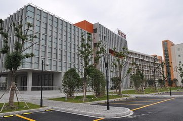 商务部副部长马秀红来betway必威数据考察调研